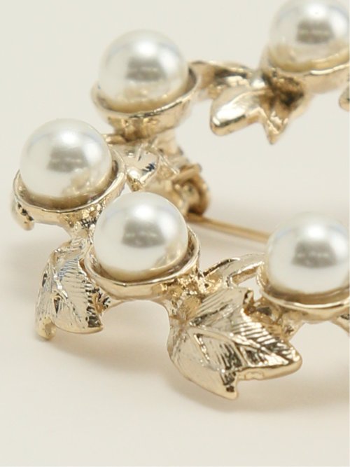 パールサークル ブローチ