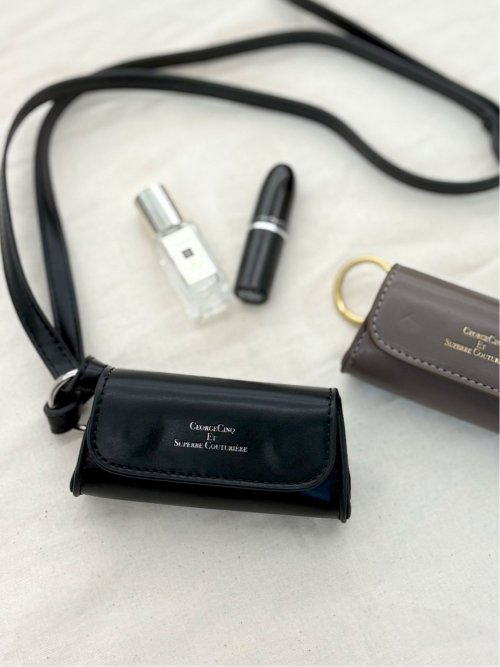 ドロー/DRAW ネックストラップ付 リップバッグ シュリンク型押し