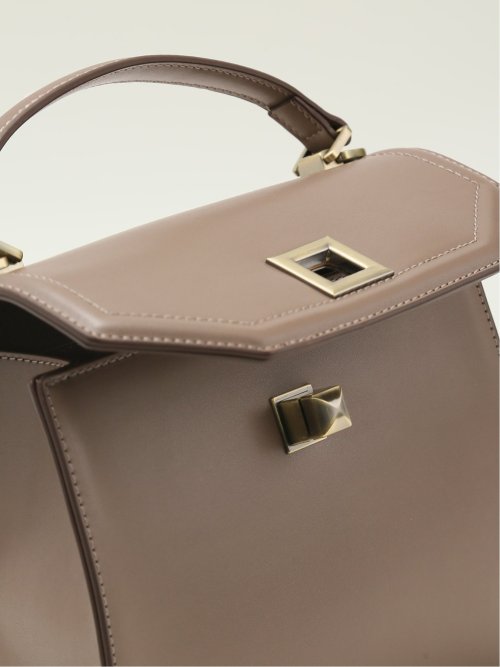 角ひねり金具付き 2WAYハンドバッグ