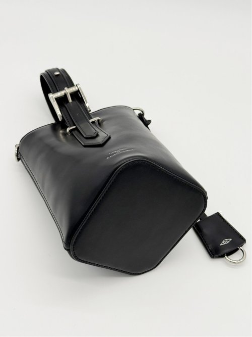 ドロー/DRAW ベルテッド バケット バッグ スモール