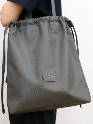 ドロー/DRAW 巾着 ショルダーバッグ A4対応 （ユニセックス）