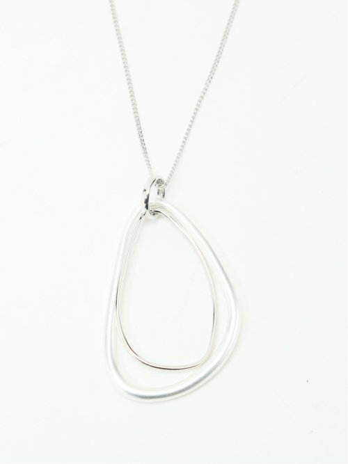 モチーフ ロングネックレス